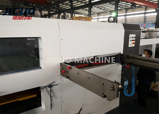 Máy cắt và tạo nếp hộp carton bán tự động